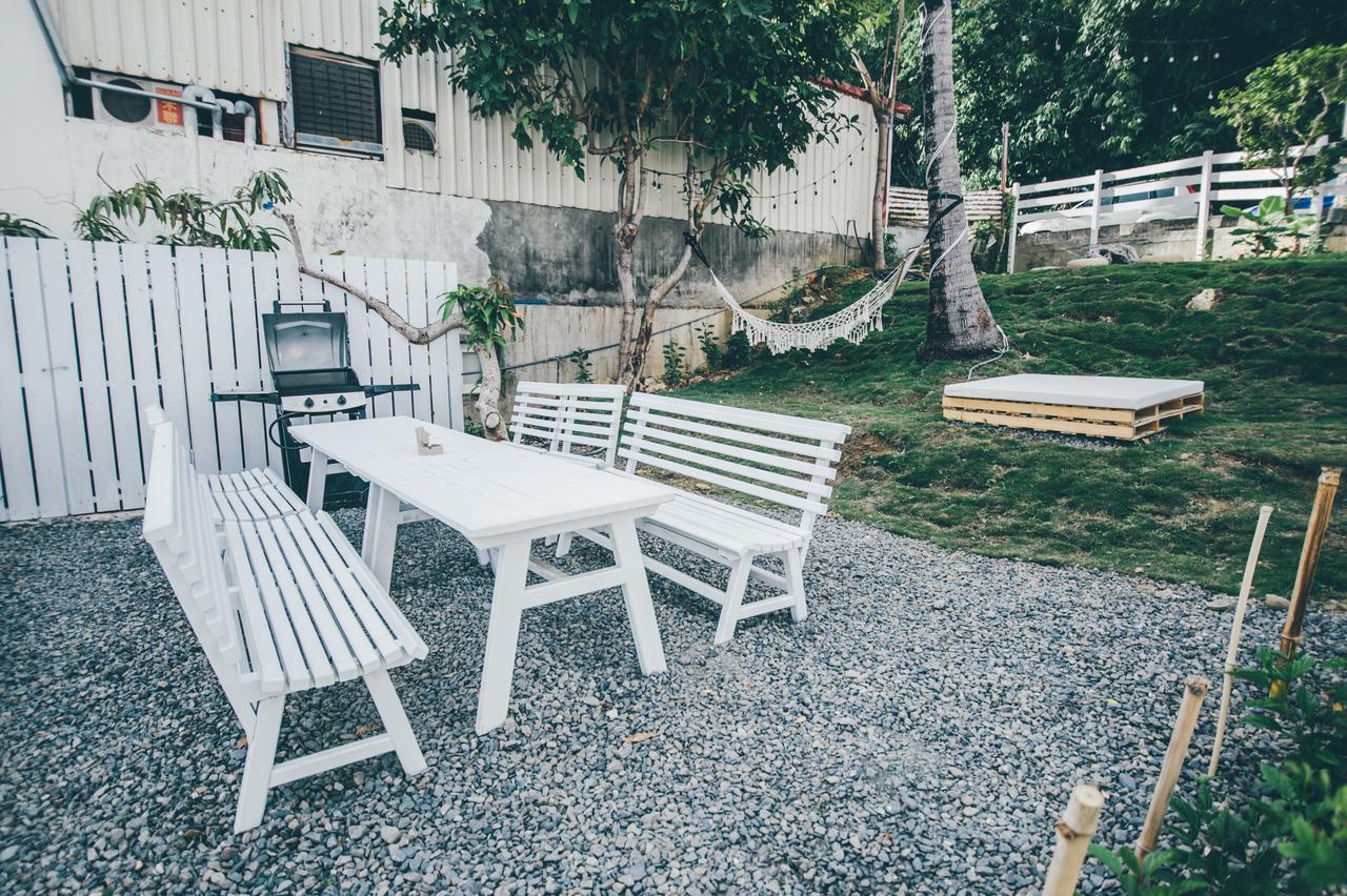 Yellow'S Kenting B&B Nanwan Eksteriør billede